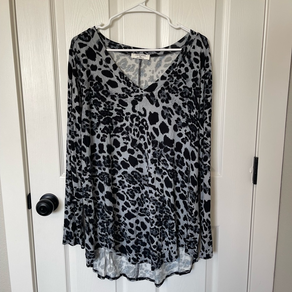 Zenana | Tunic Blouse | Black and White Leopard Print | Size XL